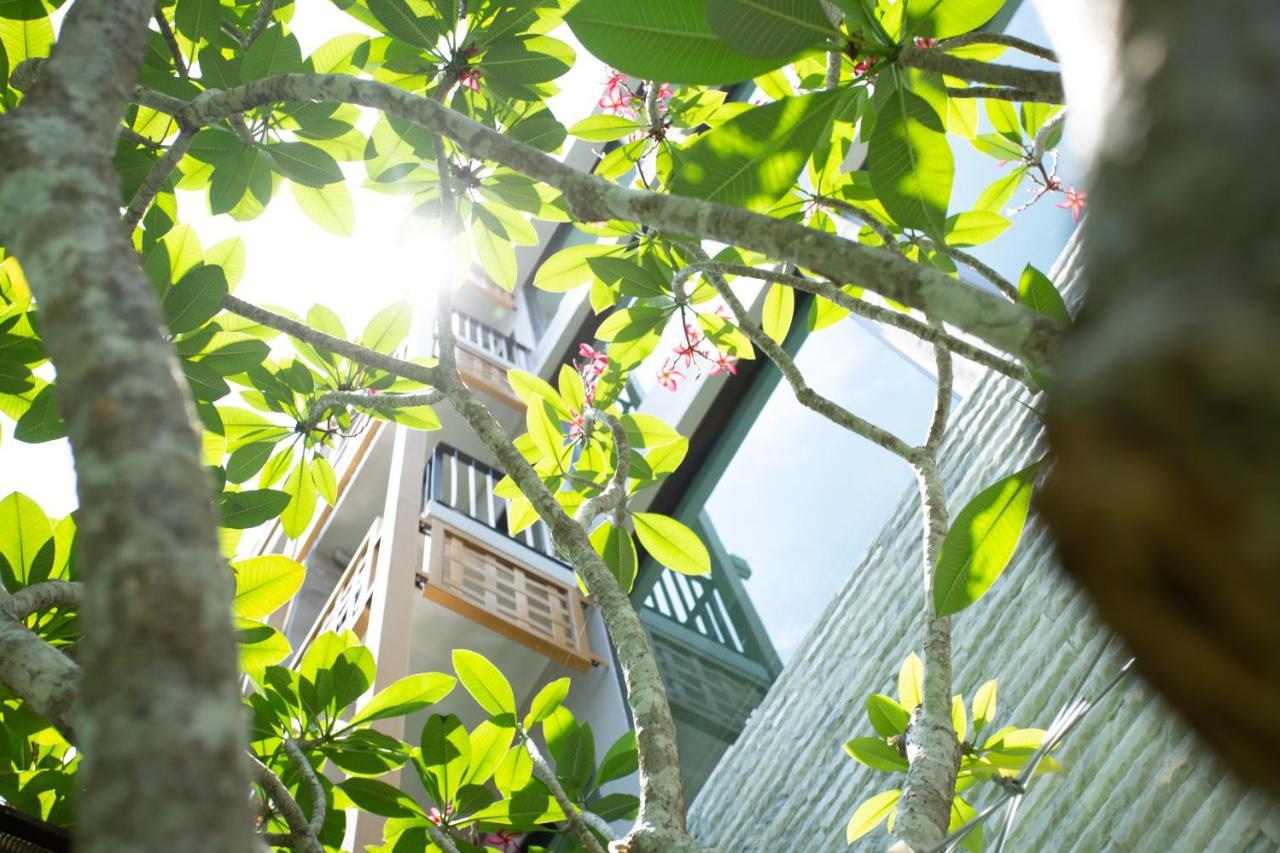 Shan Villas Sukhumvit Банкок Екстериор снимка